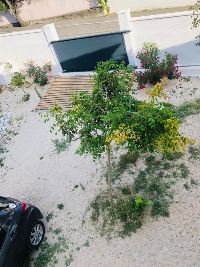 Appartamento Proche Avignon Au Calme Les Angles  Esterno foto
